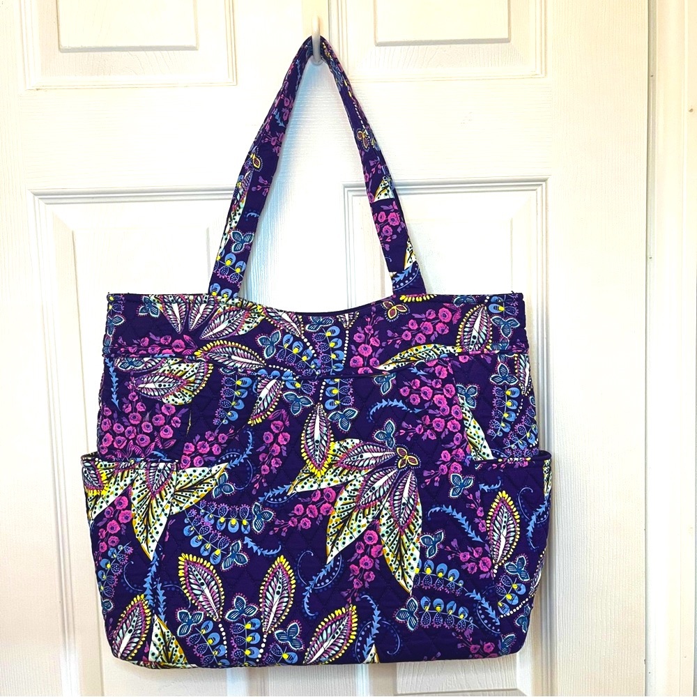 Vera Bradley batik leaves pleated tote